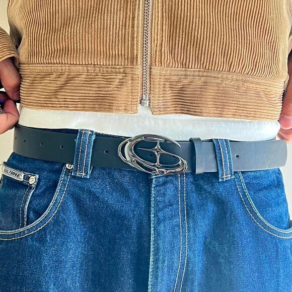 y2k 2000s chrome star futuristic cross emblem black grunge emo belt - Picture 2 of 7